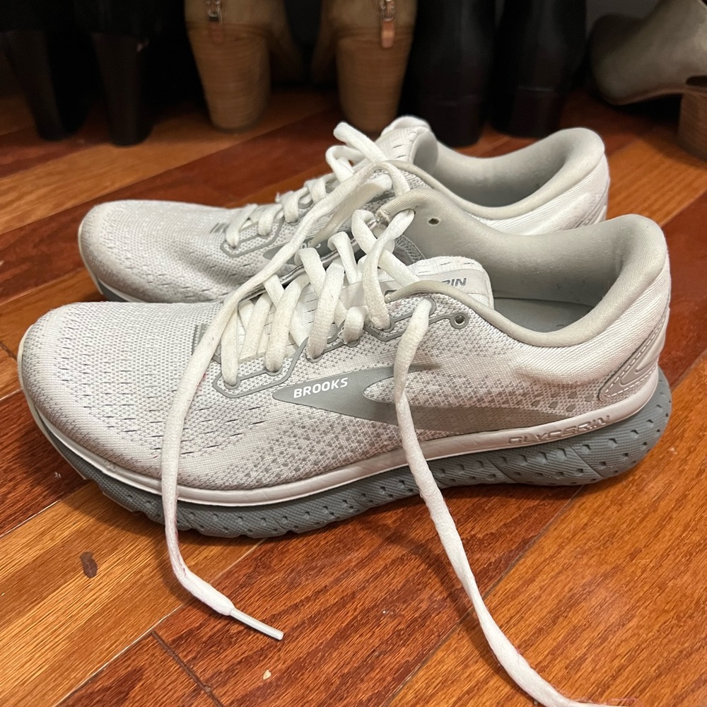 Brooks glycerin 18